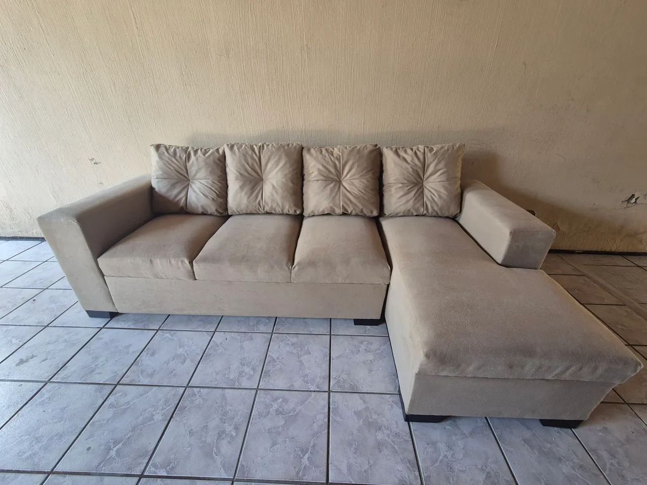 Sofá 3 lugares e chaise - Foto 2