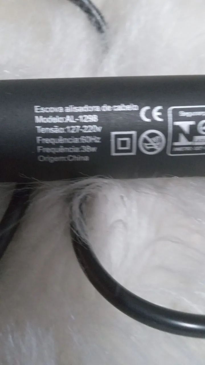 Escova alisadora semi nova  - Foto 2