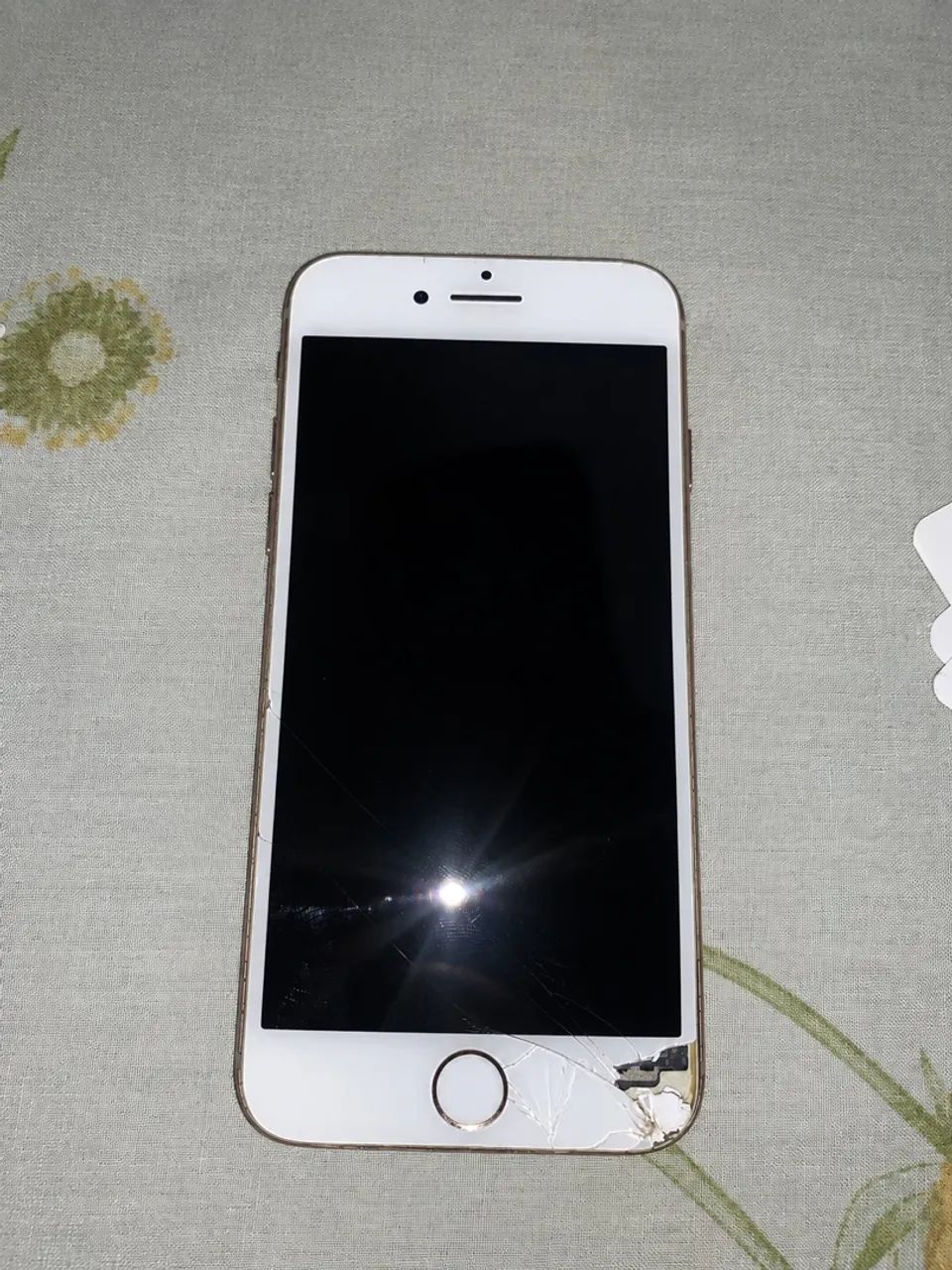 I Phone 8 - 128 GB Rose Gold