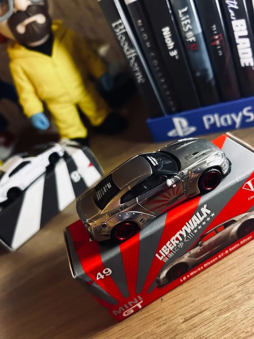 LB WORKS NISSAN GT-R (R35) SATIN SILVER MGT00049 - Hobbies e