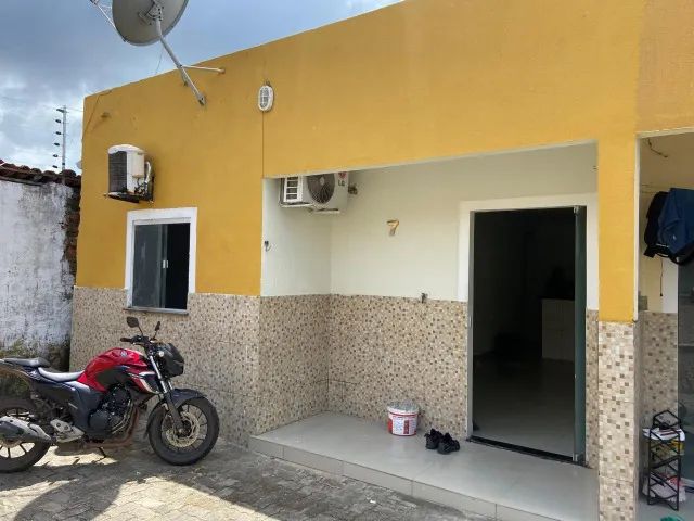 Alugo casa em condomínio fechado