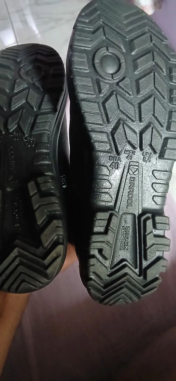 VENDO BOTA NOVA  - Foto 2