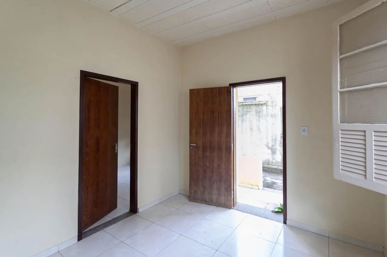 Casa à Venda - Bonfim, 3 Quartos, 300 m2 - Foto 3