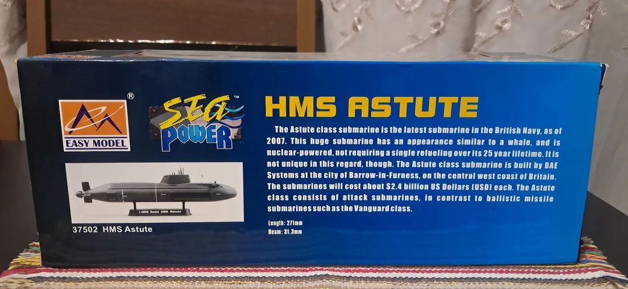 Submarino inglês classe Astute 1/350 - Foto 4