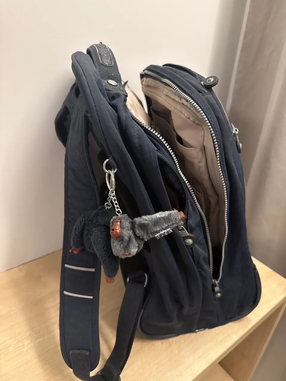 Bolsa Kipling azul escuro  - Foto 4