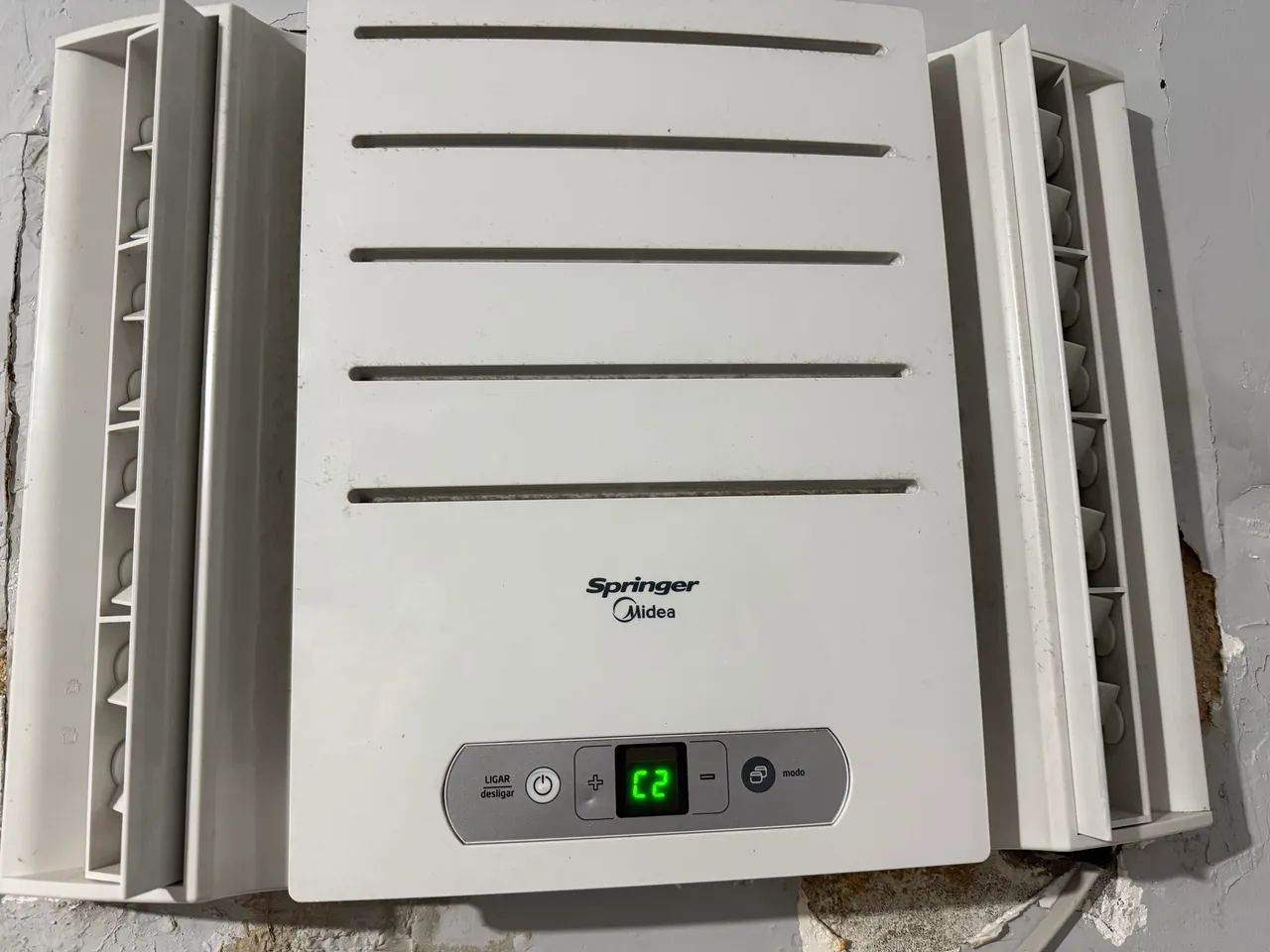 Vendo ar 10 btus marca springer 