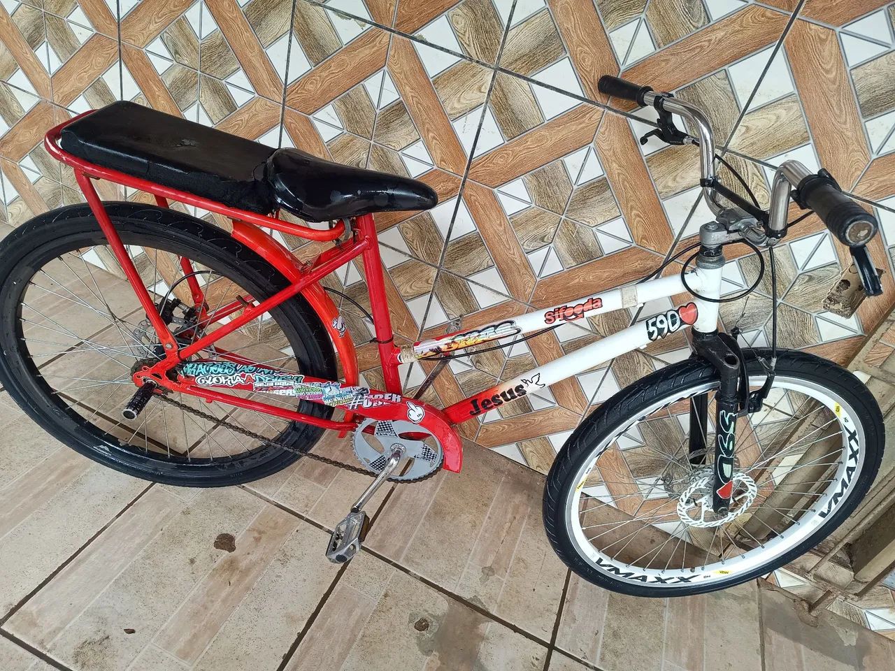 Vendo bicicleta freio a disco só pega e andar  - Foto 4