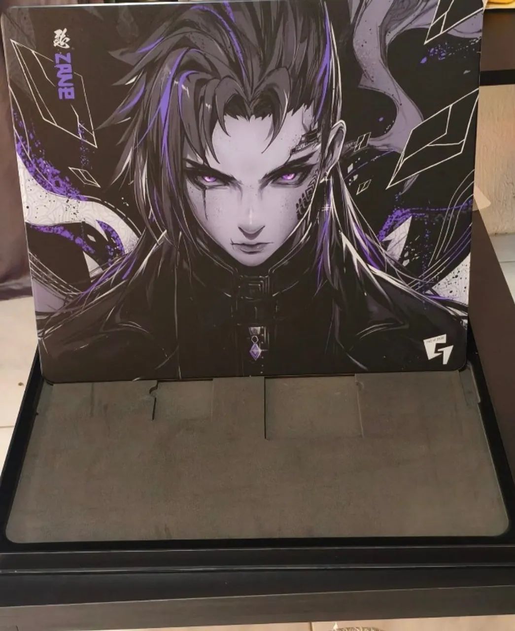 Mousepad de Vidro GLSSWRKS ZANE - Edição Limitada (142/2500