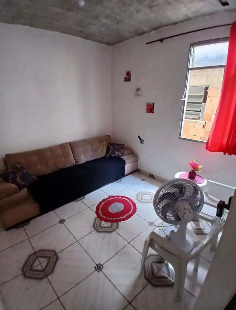 Alugo casa 