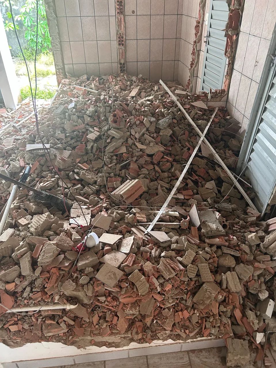 Entulho de primeira grátis 