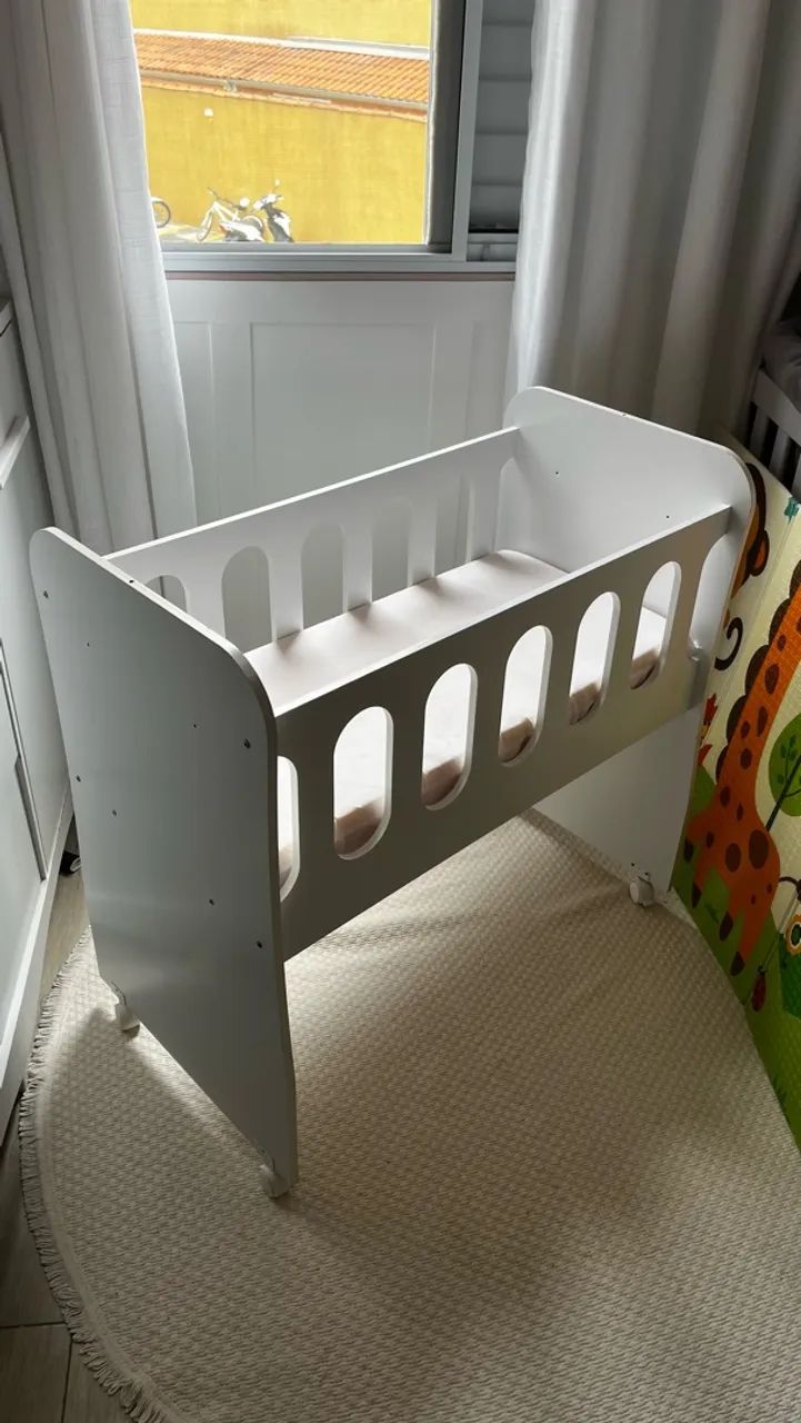 Mini berço com rodinhas/ colchão grátis 