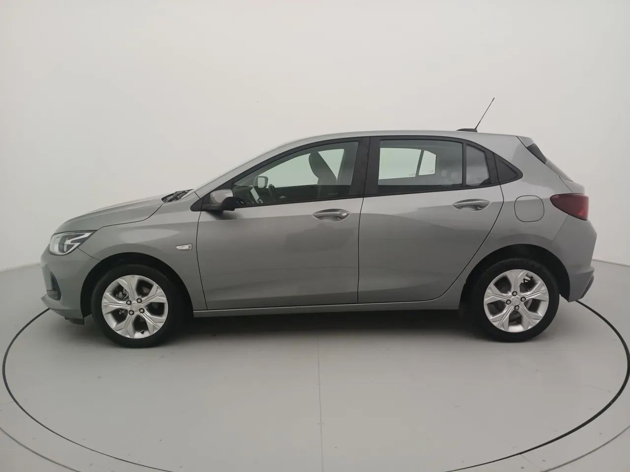 Chevrolet Onix Plus LTZ 1.0 12V TB Flex Aut. 4P, foto 2 de 18