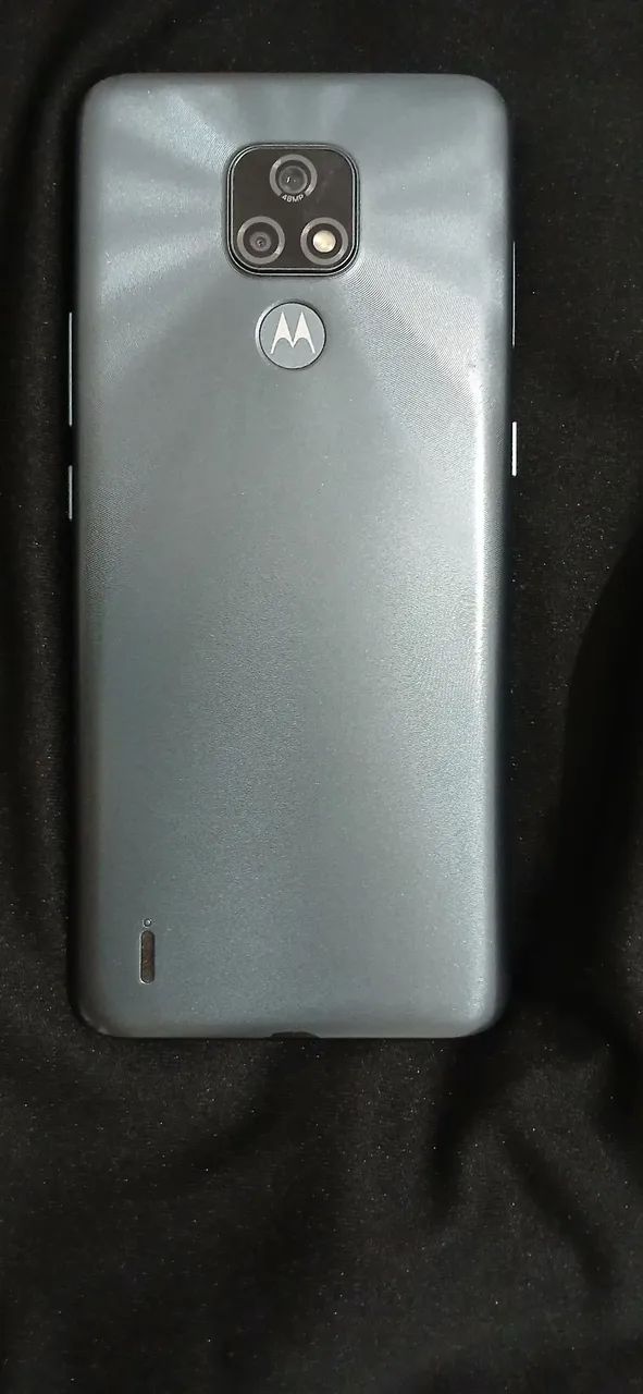 Moto E7 plus , 64gb com 4 memória ram