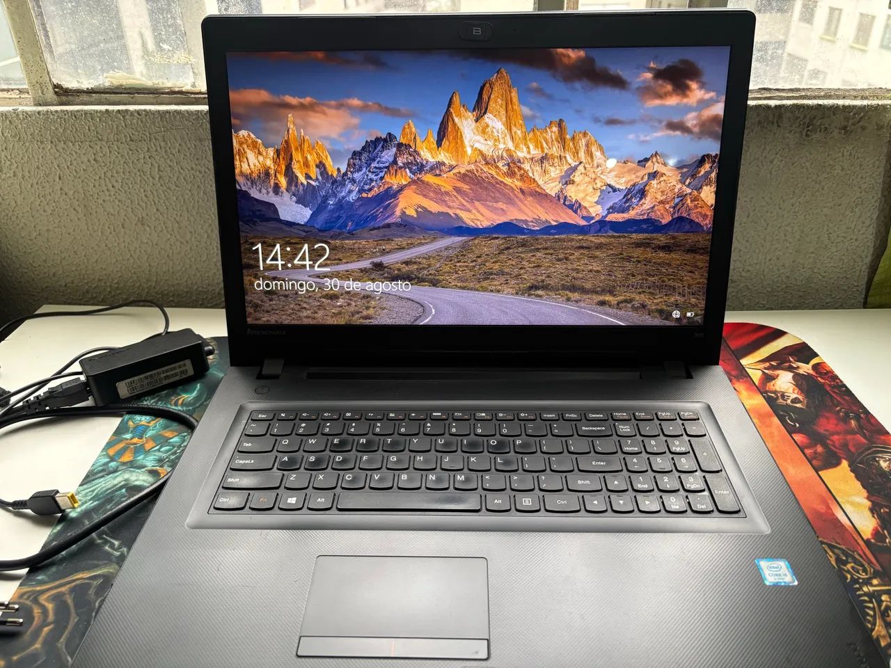  Lenovo IdeaPad 300-17ISK / 8GB RAM