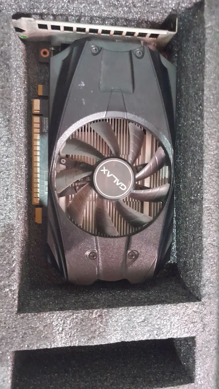 Placa de Vídeo Galax GeForce GTX 1050 Ti 4GB