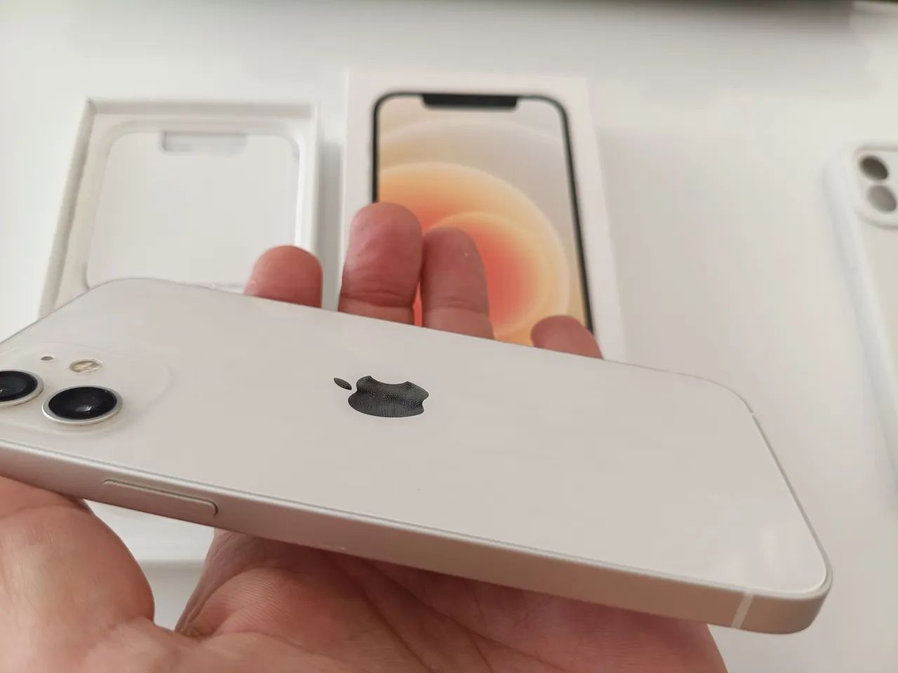 IPHONE 12 - 128GB - BRANCO - Celulares e Smartphones - Jardins