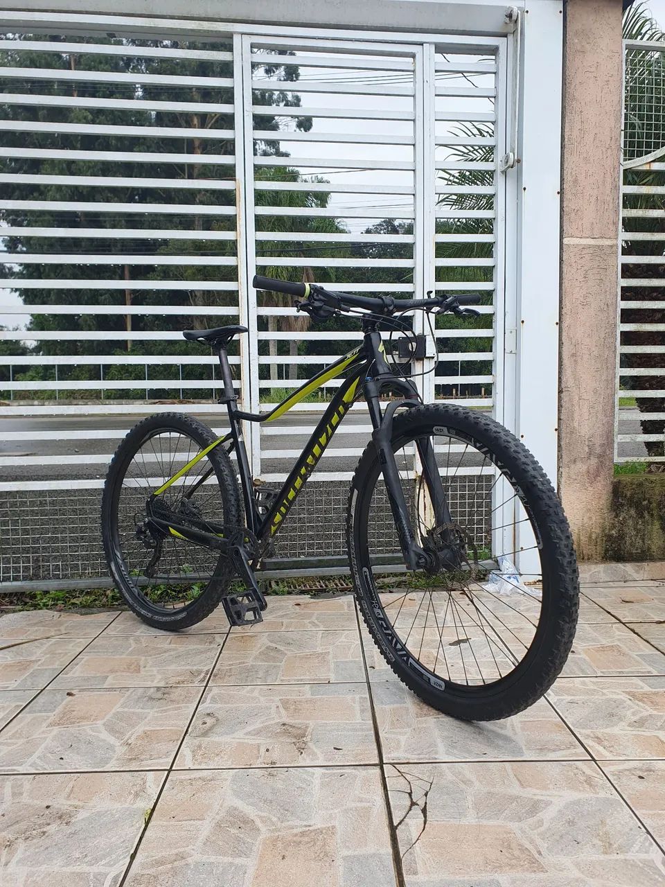 MAX値下げ　 Specialized 29インチ MTB Mサイズ Bike mtb 29 specialized - Ciclismo - Pineville, Pinhais 1504699006