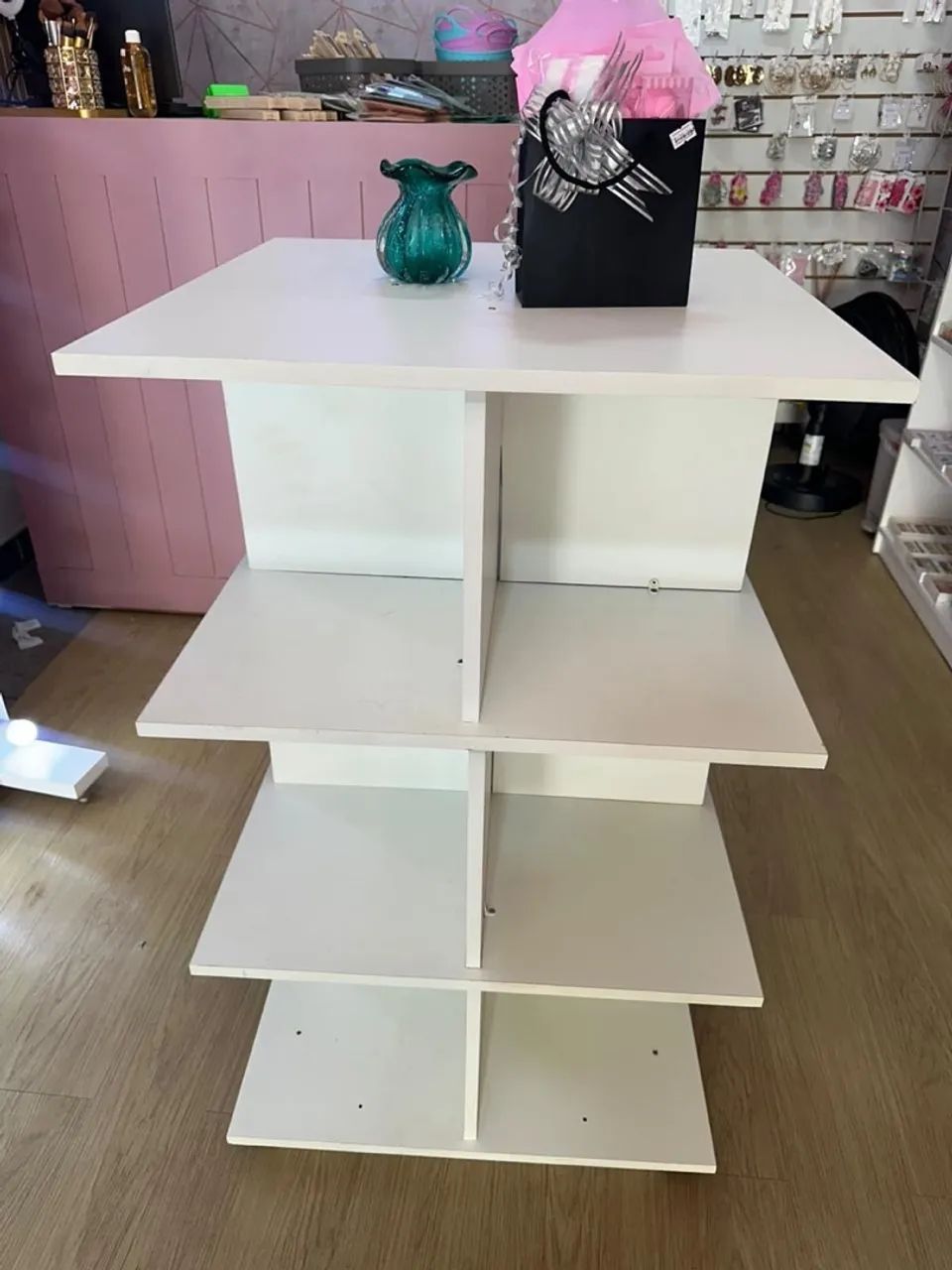 Vendo móvel em mdf para loja 