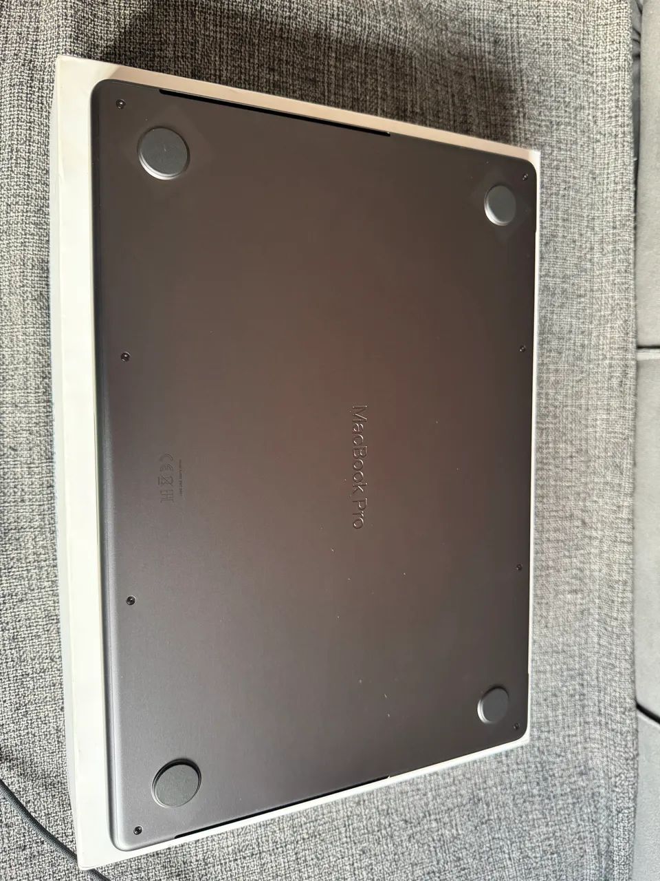 MacBook Pro 14 polegadas, não venha com golpes. - Foto 3