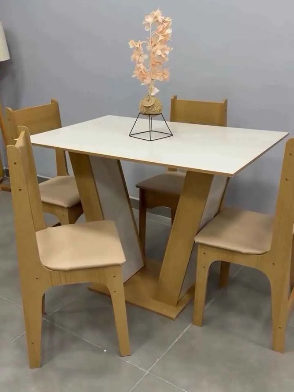 Mesa de Jantar Luiza