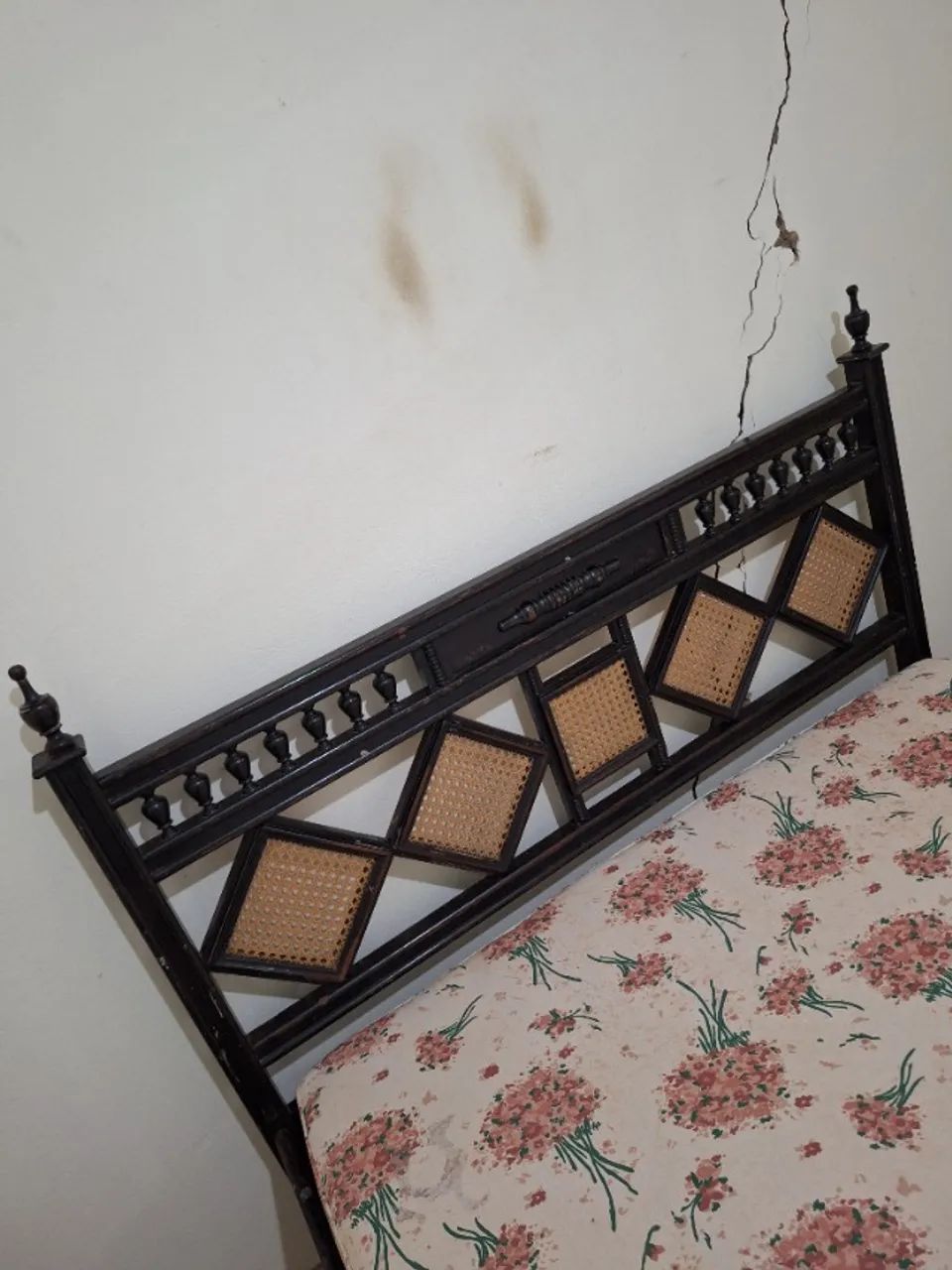 Cama de casal (antiga) - Foto 3