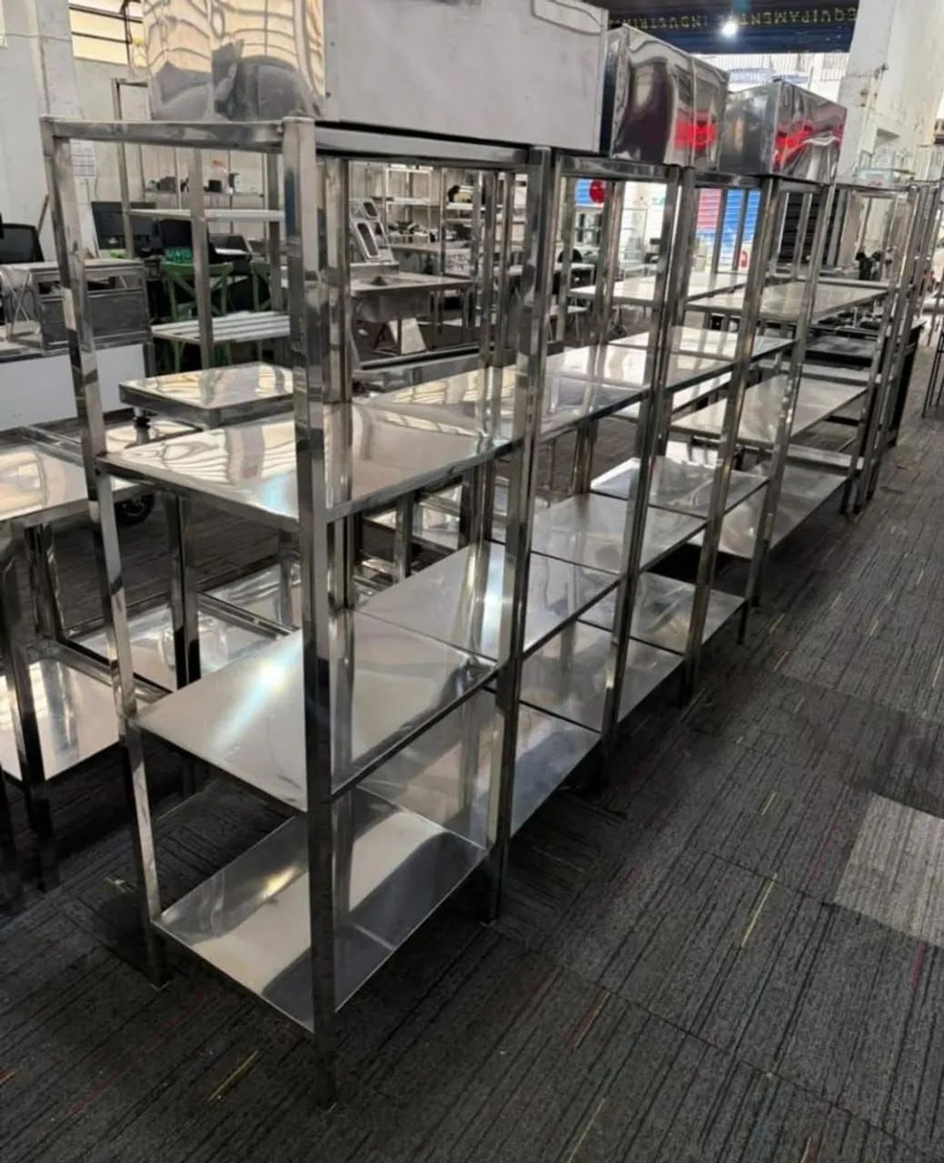 Estante industrial em aço inox 