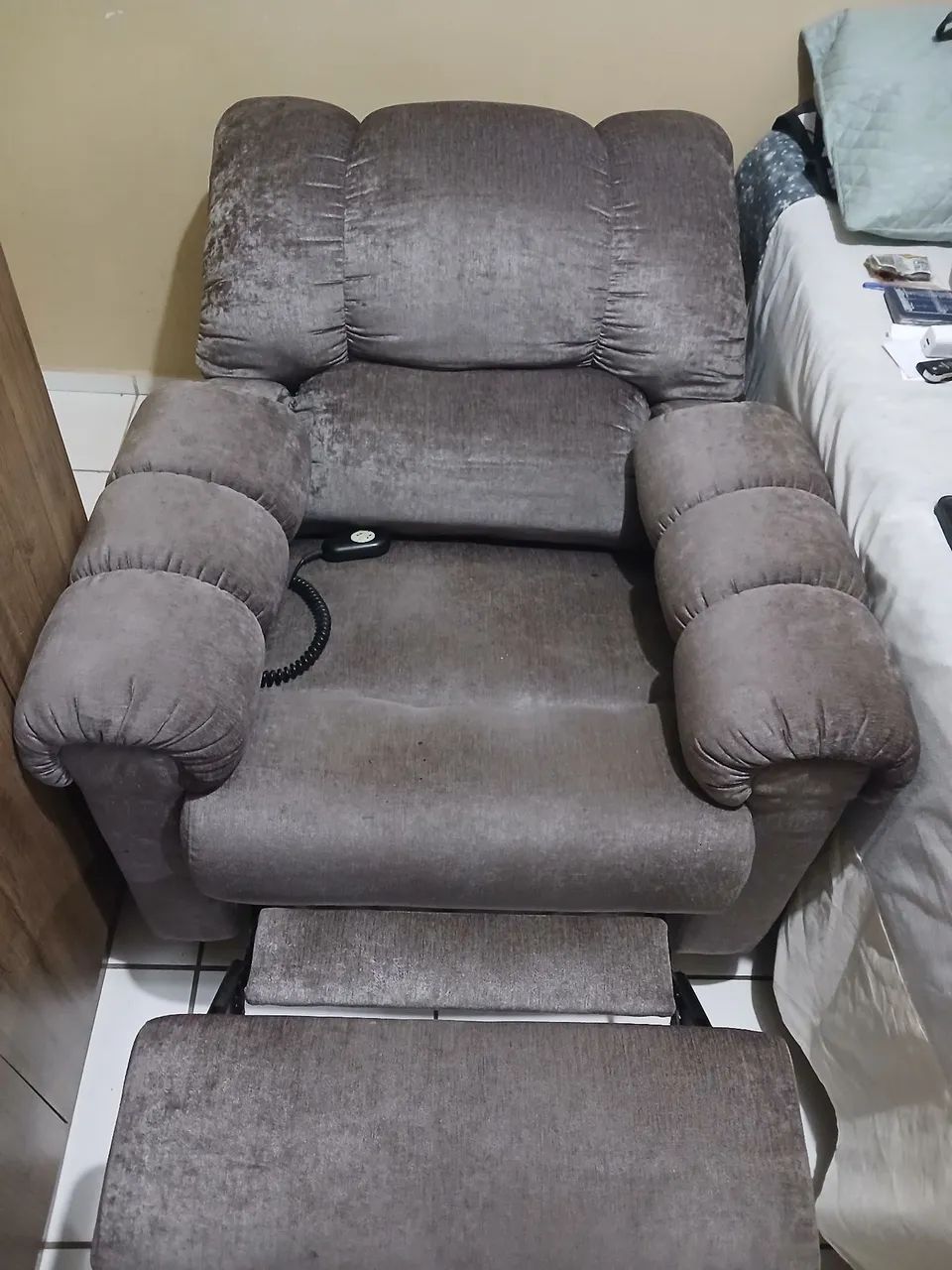 Poltrona reclinavel eletrica