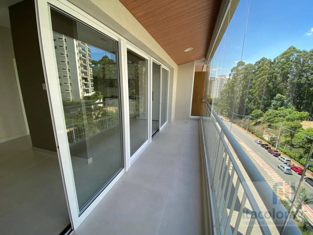 Apartamento com 1 dormitório para alugar, 50 m² por R$ 4.484/mês - Edifício Trix Tamboré -