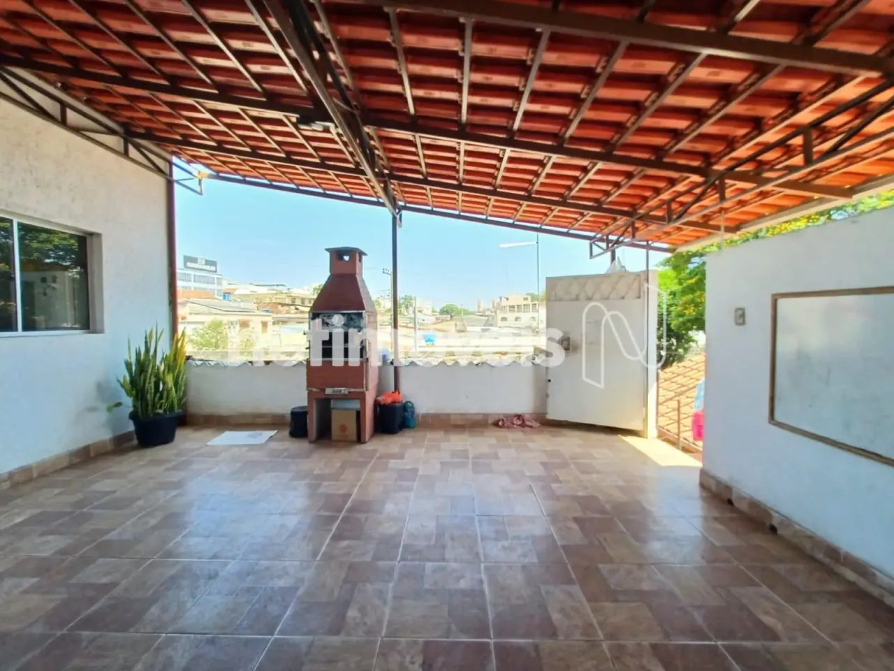 Imóvel com 4 Moradias + Loja no Centro de Venda Nova! - Foto 5