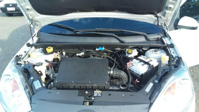 Ford Fiesta 1.6 Flex - Foto 14