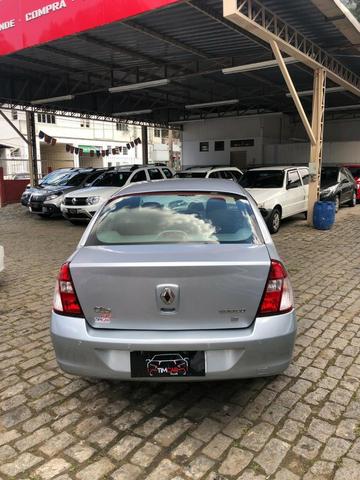 Renault Clio Sedan Expression 1.6 Completo - Foto 7
