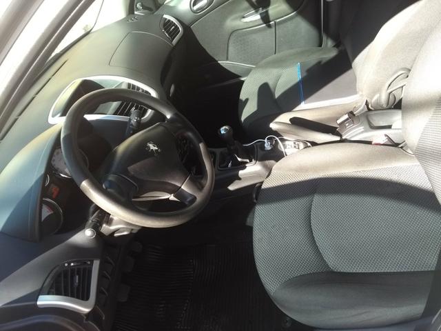 Peugeot 207 - Foto 4