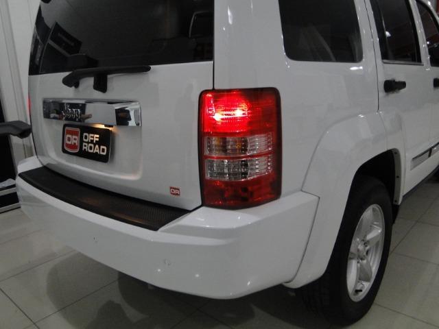 Jeep Cherokee Limited 3.7 4x4 V6 12V Aut - Foto 10