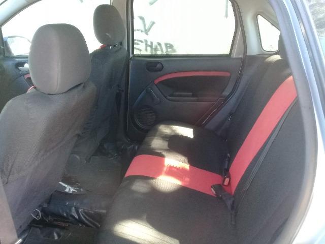 Ford Fiesta Sedan 1.0 Kit Gás R$ 13.500,00 - Foto 2