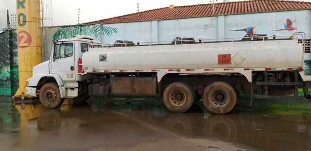 Mercedes 1622 tanque - Foto 5