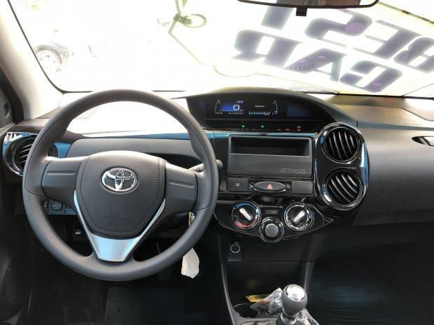 Etios Sedan 1.5x - Foto 5