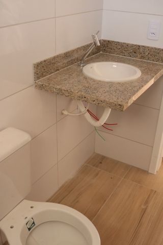Casa com 2 dormitórios, porém com opção para 3 dorms, averbada e nova no Santa Candida - Foto 14