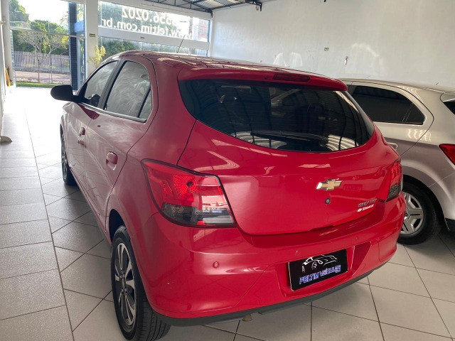 Onix 1.4 LTZ 2016 automático, segundo dono - Foto 6