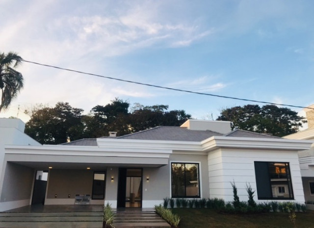 Casa Térrea em condomínio