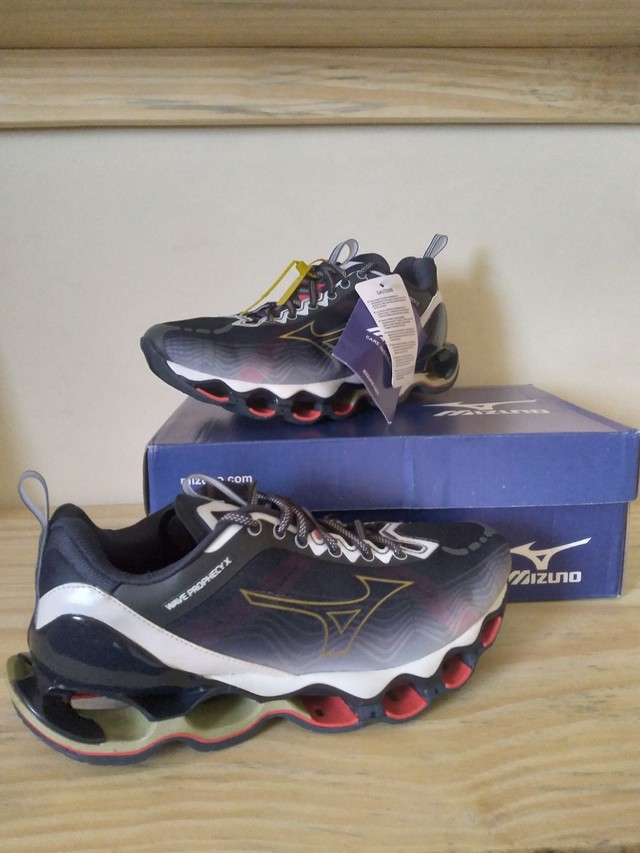 mizuno prophecy x caixa