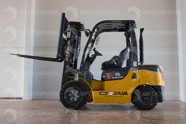Empilhadeira Goodsense Diesel | 3.0Ton | Nova