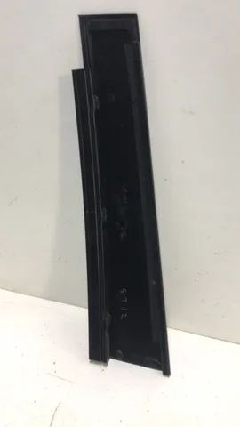Moldura Coluna Porta Traseira Esq Cruze 2012/2016  * - Foto 2