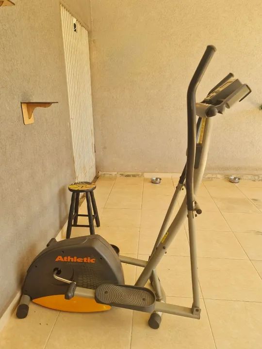 Elíptico Atlético 330e - Funcionando mto bem