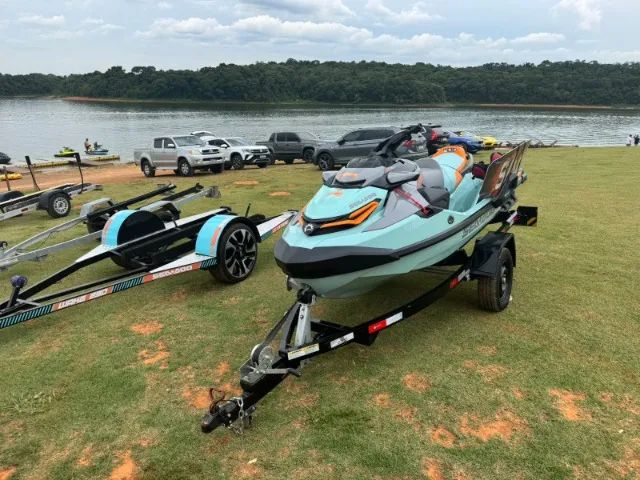 Jet Ski Sea Doo Wake Pro 230, 14 horas com carreta, somente água doce, único dono, revisad - Foto 3