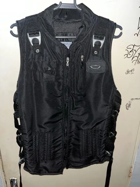 Colete Oakley Apvest