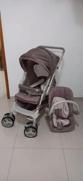 Kit carrinho passeio + bebe conforto