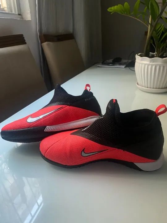 Chuteira Nike Futsal Nova tamanho 35 - Foto 4