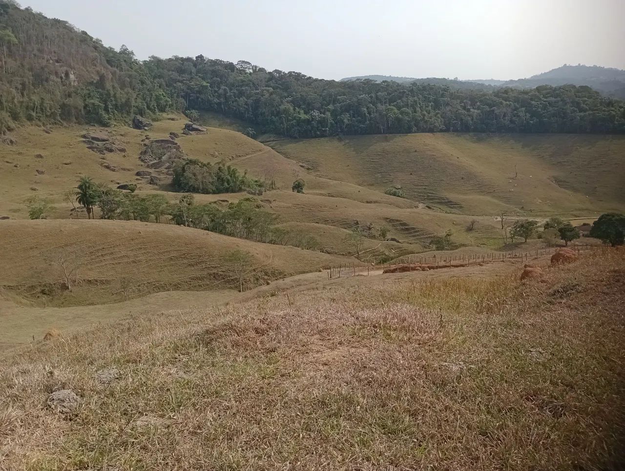 Luxo de sitio com 80 hectares.