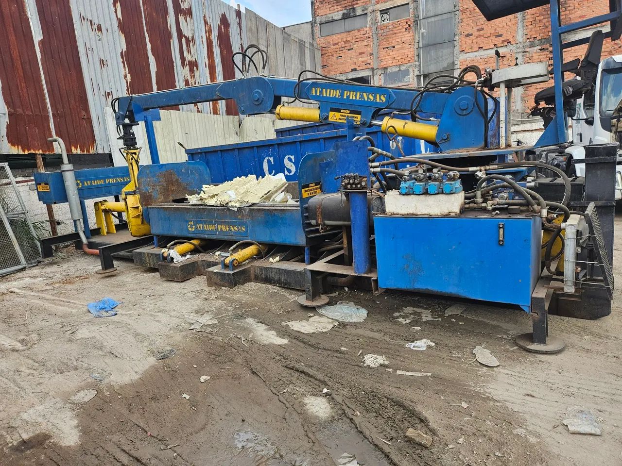 Prensa sucateira móvel 30x30 compactador sucata - Foto 5