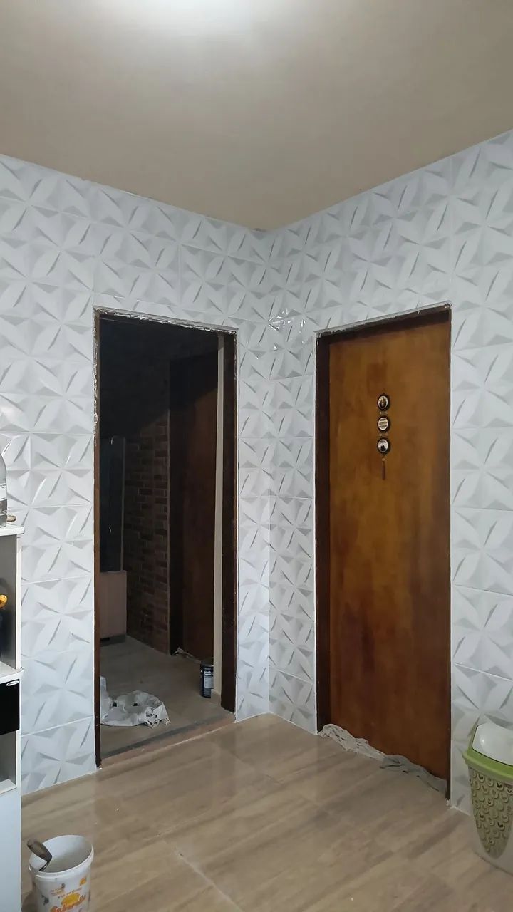 Executo serviço de pedreiro pintura elétrica idraulica e piso e cerâmica  - Foto 2